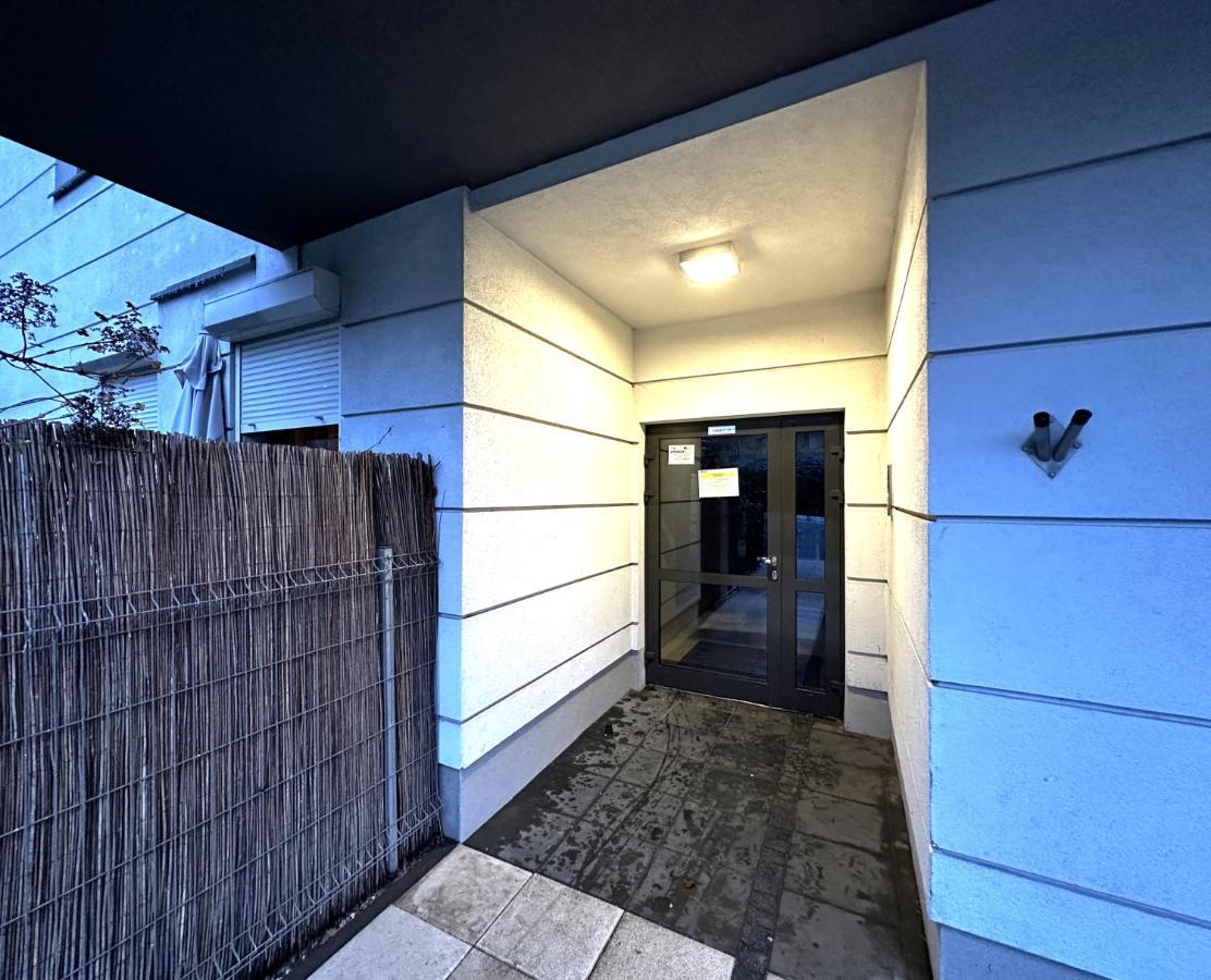 Apartament Wlodarzewska Warschau Buitenkant foto